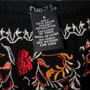 Women’s Small Off-Shoulder Top